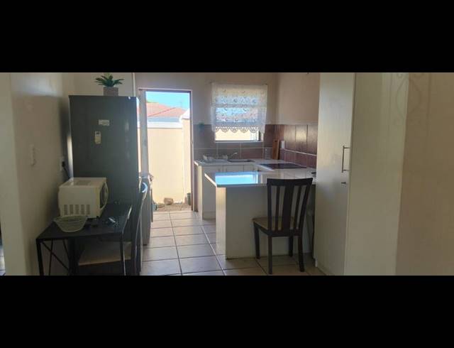 2 BEDROOM TOWNHOUSE FOR SALE IN HIGHBURY